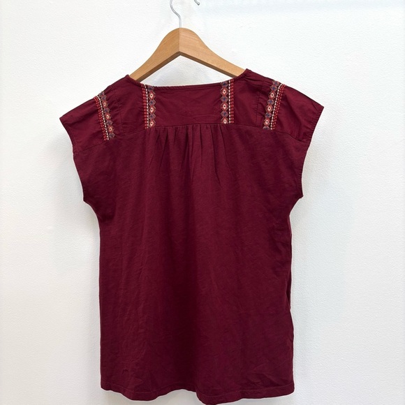 Eddie Bauer Tribal Embroidered Cotton Cap Sleeve T-shirt Boho Maroon Wine XS NEW - Picture 8 of 10